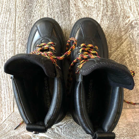 shay wedge hiking boot